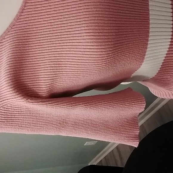 Venus Ribbed Sweater - Picture 3 of 4